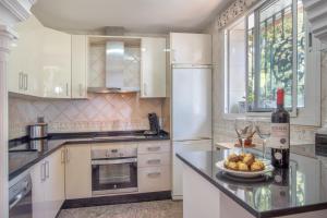 Zdjęcie z galerii obiektu Comfortable Apartment in Mijas with Pool and Garden, 68 m² w mieście Mijas