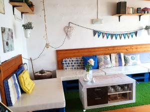 エル・ポブレ・ノウ・デル・デルタにあるSpacious House in Poble Nou with Gardenのギャラリーの写真