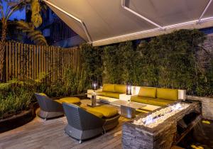 Χώρος καθιστικού στο Hotel Cabrera Imperial By key 33