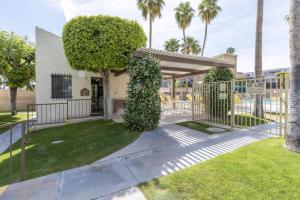 Gallery image of Casitas del Monte in Palm Springs