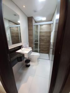 Bany a Edificio Flats del sol