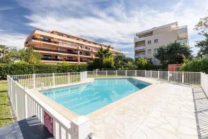 Πισίνα στο ή κοντά στο Pretty Studio Swimming pool and Sea