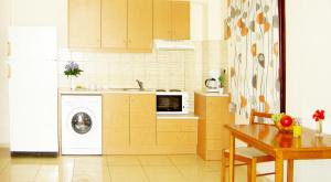 A kitchen or kitchenette at Mat Old Town Apartments A