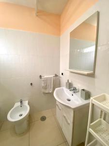Um banheiro em Villa Elisa