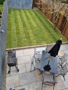 Vườn quanh 41 mortimer drive, ideal location near ludlow