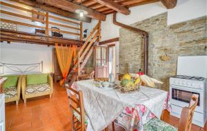 Kuchyňa alebo kuchynka v ubytovaní Lovely Home In Castiglion Fiorentino