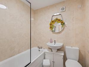 Koupelna v ubytování Self Catering Belfast Apartment