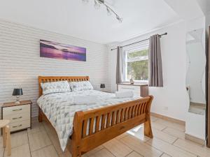 Postel nebo postele na pokoji v ubytování Self Catering Belfast Apartment