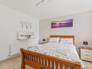 Postel nebo postele na pokoji v ubytování Self Catering Belfast Apartment
