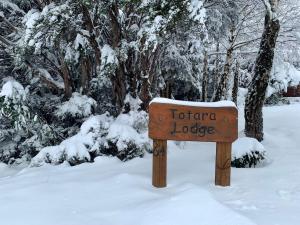 冬天的Totara Lodge - Unwind, Relax & Enjoy - Mt Lyford