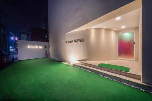 Bazén v ubytování Knock In Hotel Daejeon by ANNK nebo v jeho okolí
