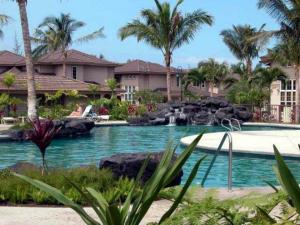 Swimming pool sa o malapit sa Colony Villa Paradise Among The Palm Trees