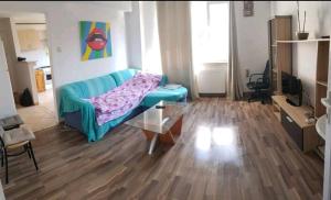 Μια τηλεόραση ή/και κέντρο ψυχαγωγίας στο Down Town Timisoara