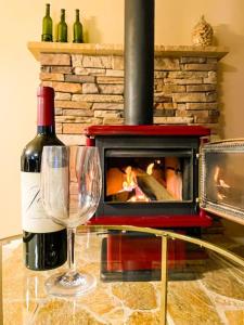 Nápoje v ubytování Wine Lover's Retreat - The Uncork and Unwind Experience