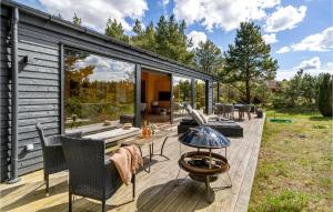 Aed väljaspool majutusasutust 3 Bedroom Cozy Home In Blokhus +17 fotot