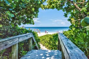 Φωτογραφία από το άλμπουμ του Le Monaco Condo at Olde Naples σε Naples