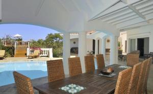 Ảnh trong thư viện ảnh của Spacious villa with sea view in Saint Martin + private pool. ở Les Terres Basses
