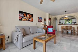 Posedenie v ubytovaní Family apartment with pool in Riviera del Sol by Costarentals - Ref 208
