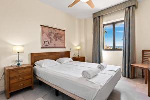 Posteľ alebo postele v izbe v ubytovaní Family apartment with pool in Riviera del Sol by Costarentals - Ref 208 + 21 fotografií