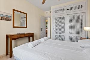 Posteľ alebo postele v izbe v ubytovaní Family apartment with pool in Riviera del Sol by Costarentals - Ref 208