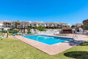 Bazén v ubytovaní Family apartment with pool in Riviera del Sol by Costarentals - Ref 208 alebo v jeho blízkosti