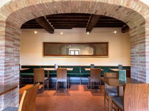 Reštaurácia alebo iné gastronomické zariadenie v ubytovaní Borgo Le Noci Chianti Retreat & Pool