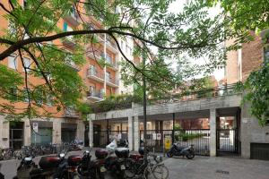 Budynek, w którym mieści się apartament