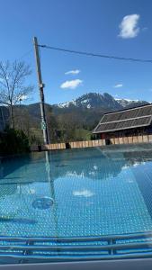 Basen w obiekcie Apartament Morskie Oko Odkryj Zakopane lub w pobliżu