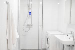 Bilik mandi di Snowflake Suites IV
