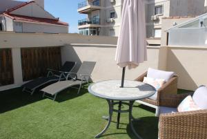 Un balcón o terraza de La Casa de la Alameda