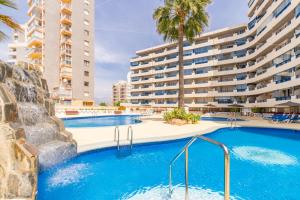 Bazén v ubytování Apartamento Turquesa Beach 310B - Grupo Turis nebo v jeho okolí