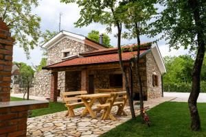 Foto dalla galleria di Kamena Kuća Vegar a Ljubuški Altre 26 foto