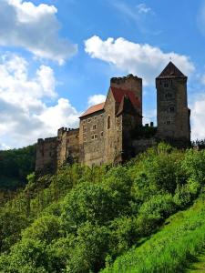 an old castle sitting on top of a hill at Burgblick-Hardegg in Hardegg