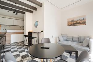 Część wypoczynkowa w obiekcie Milano Renovated Studio APTS