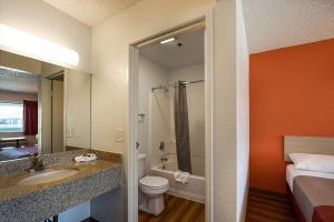 Koupelna v ubytování Motel 6-Sparks, NV - Airport - Sparks