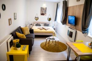 Posezení v ubytování Apartments Lisinski - Private parking