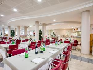 Restoran või mõni muu söögikoht majutusasutuses Parc Hotel