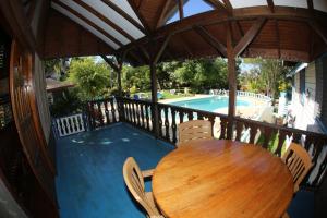 Bazén v ubytování Xtabi Resort nebo v jeho okolí