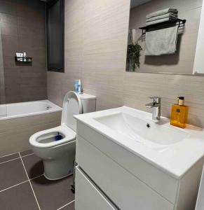 Fotografia z galérie ubytovania Luxueus Appartement in La Cala de Mijas v destinácii Málaga