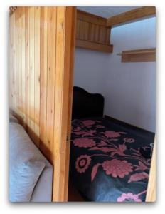 Postel nebo postele na pokoji v ubytování Studio in Residencia Maresme Neu - La Molina