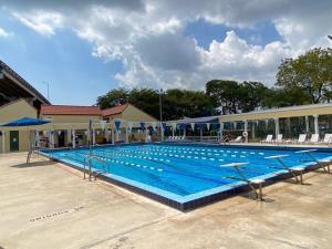 Swimmingpoolen hos eller tæt på Cozy Apartment Near Brickell