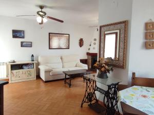 Posezení v ubytování APCOSTAS Villa Ibiza - Oropesa