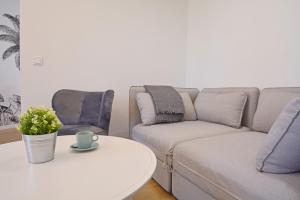 Posedenie v ubytovaní Apartamenty Bryza-Matejki 1B-Parking