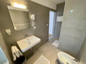 Bagno di Transit Rooms - Your Stopover