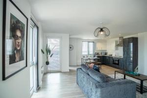 Kuchyň nebo kuchyňský kout v ubytování Bayard Apartments - Two Bedroom - Duplex Penthouse Apartment