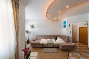 Photo de la galerie de l'établissement Angel Apartment, à Kecskemét 19 autres photos