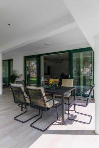 Villa Bauhaus Wellness Apartman Fsz. 3 8600 Siófok, 3 Köztársaság utca kép - 2
