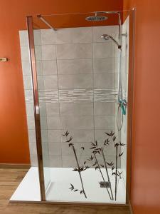 Koupelna v ubytování La Margotine + 16 fotografií