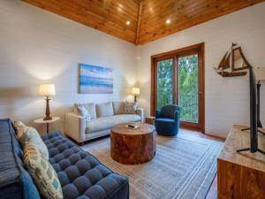 Foto sihtkohas West Bay asuva majutusasutuse Lighthouse Point Resort # 5 galeriist