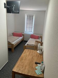 TV a/nebo společenská místnost v ubytování Landgasthof Zum Ring